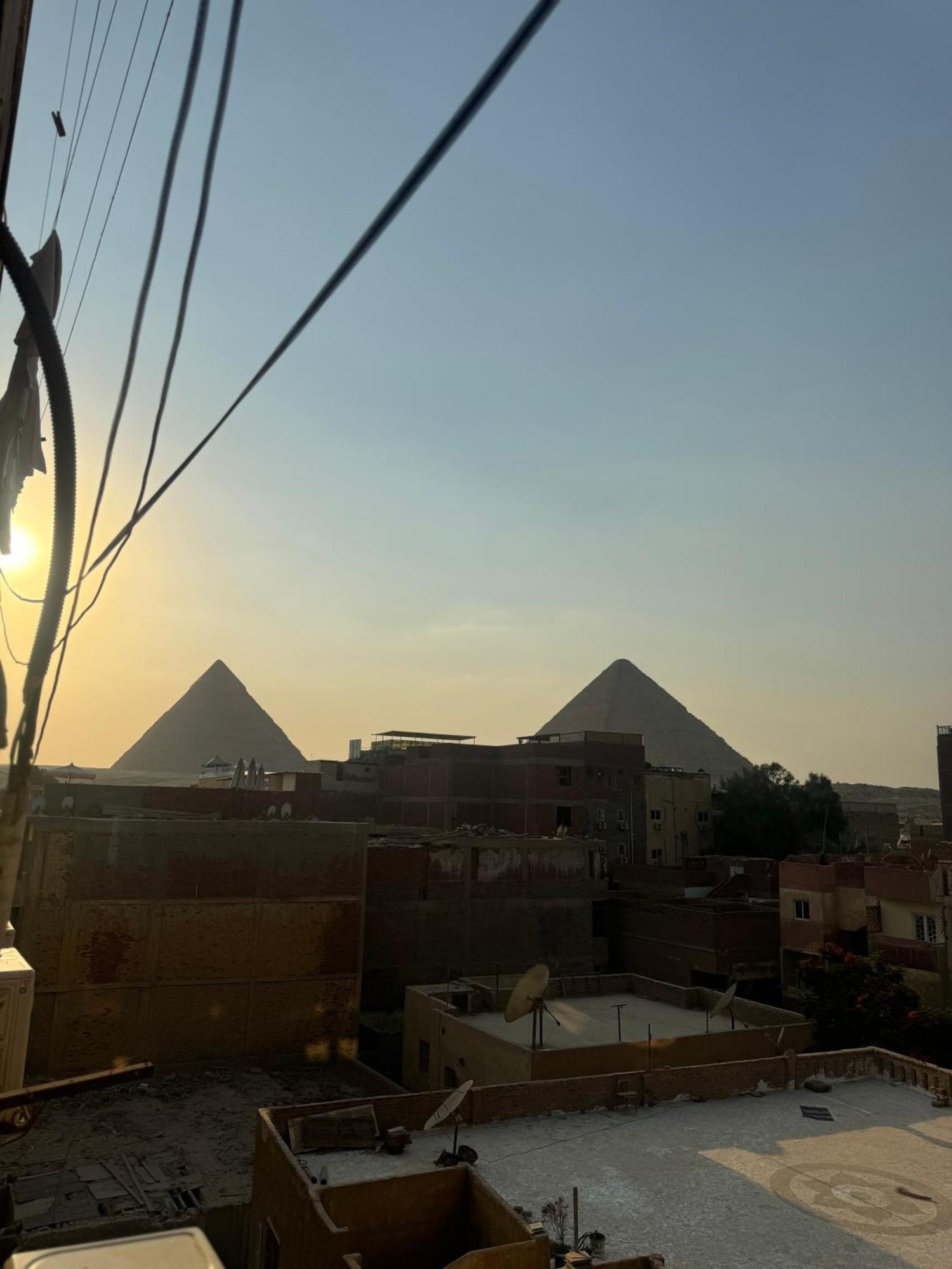 Pyramids And Sphinx Hotel Kafrat al Jabal ภายนอก รูปภาพ