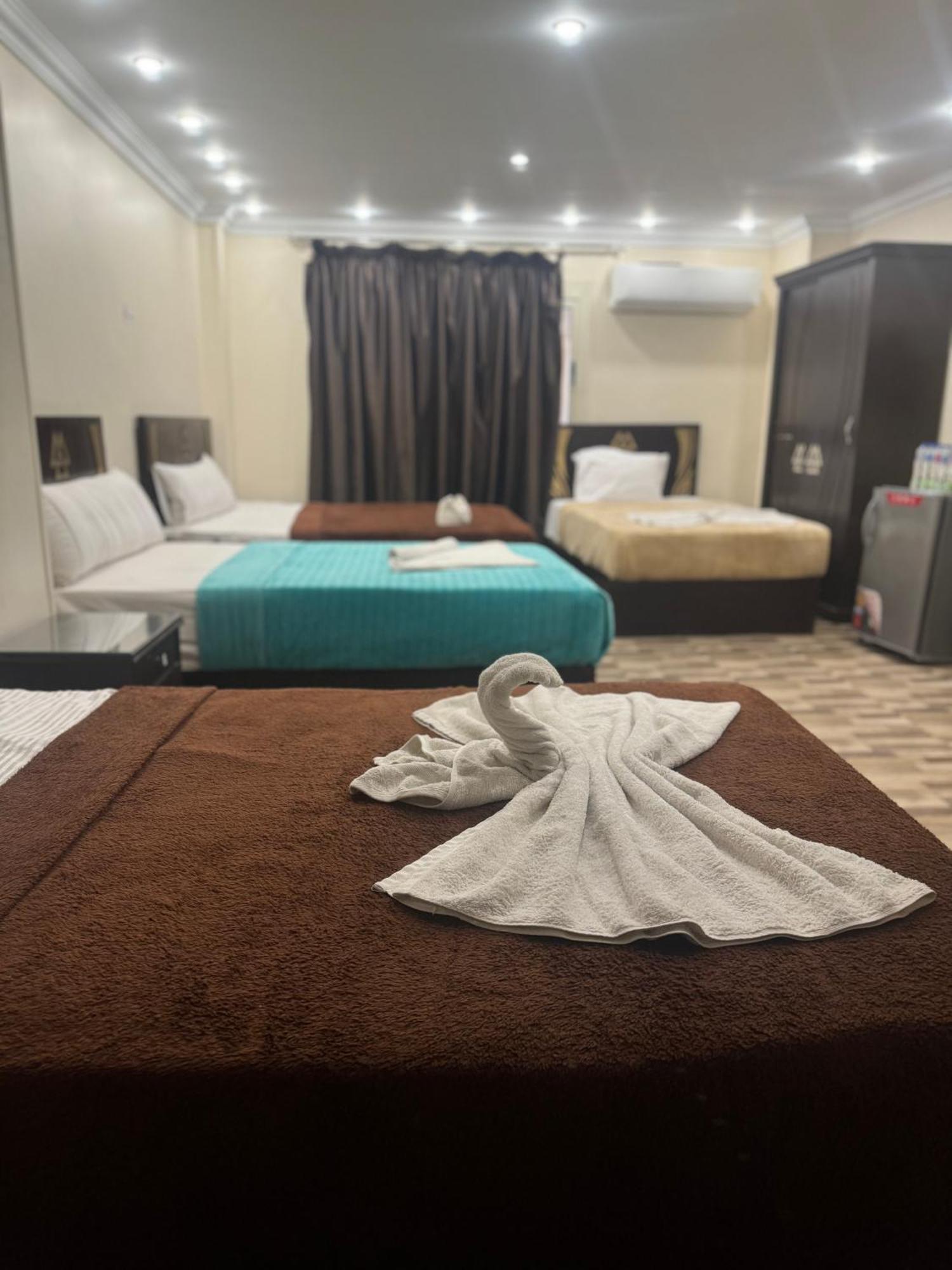 Pyramids And Sphinx Hotel Kafrat al Jabal ภายนอก รูปภาพ