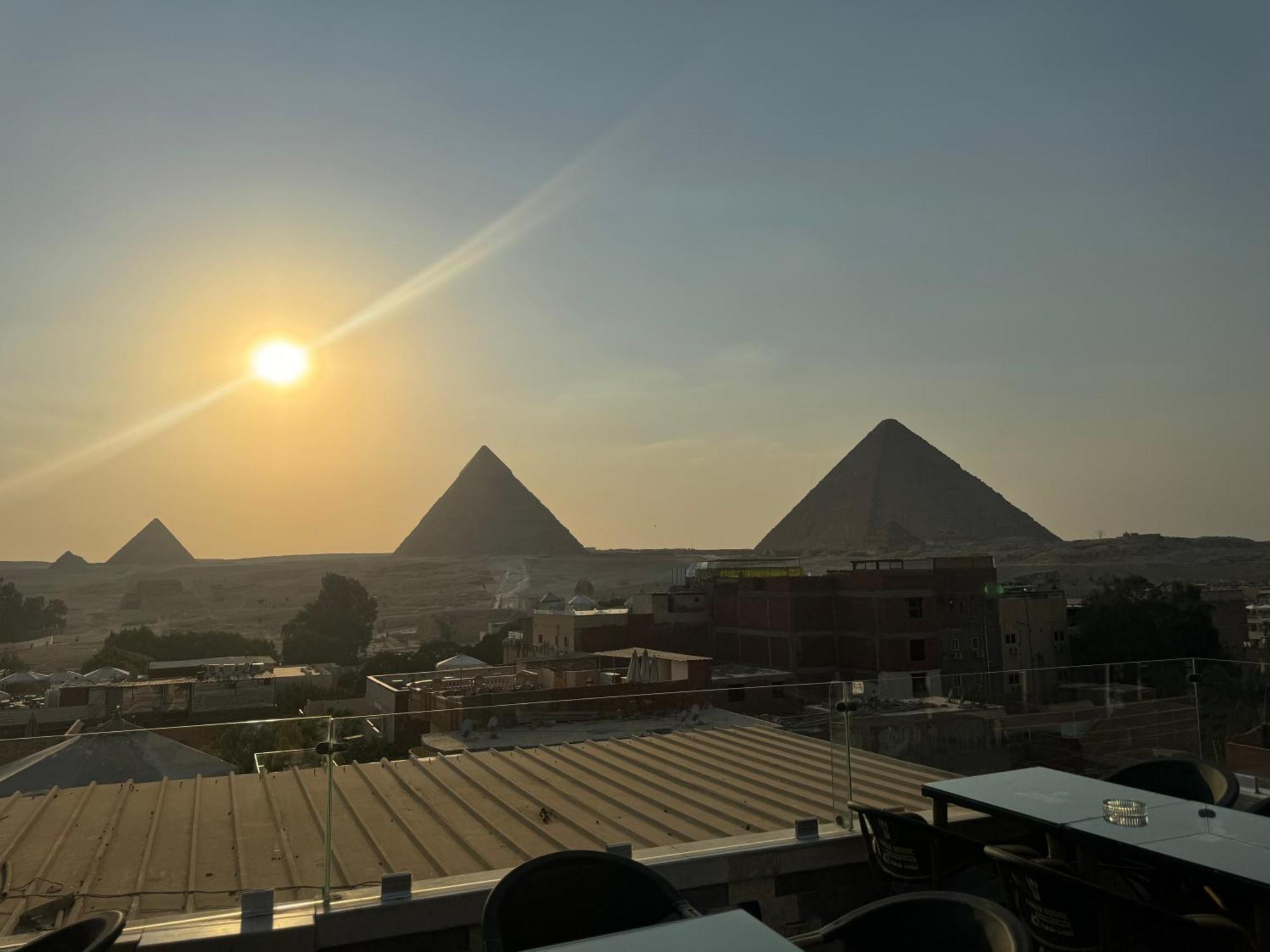 Pyramids And Sphinx Hotel Kafrat al Jabal ภายนอก รูปภาพ