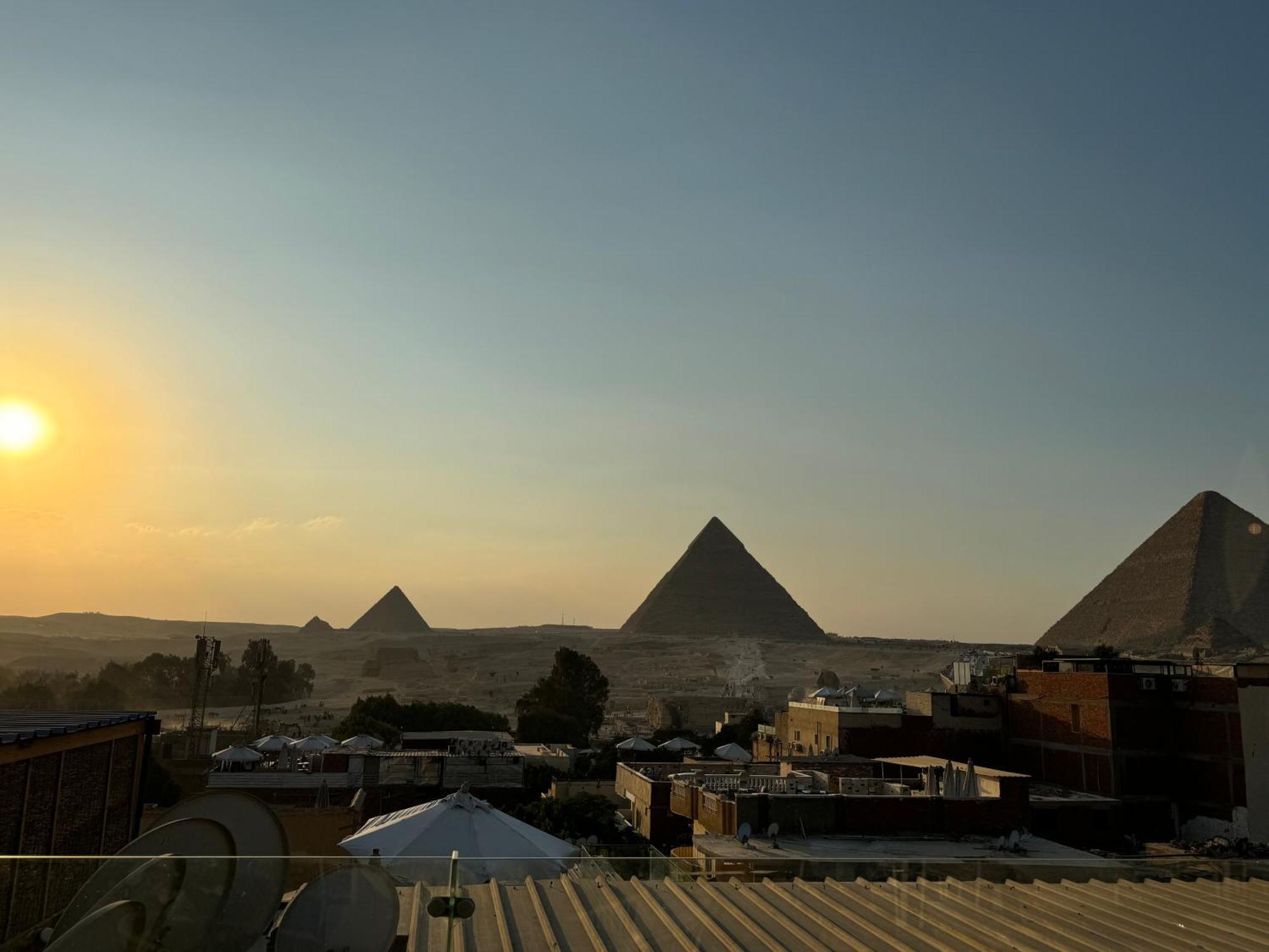 Pyramids And Sphinx Hotel Kafrat al Jabal ภายนอก รูปภาพ